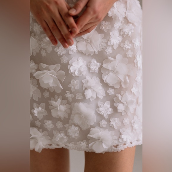 VHYBE Studio Flora Dress - Picture 5 of 6